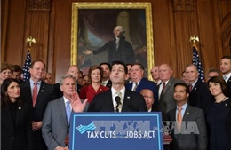 Hạ viện Mỹ thông qua dự luật cải cách thuế của đảng Cộng hòa